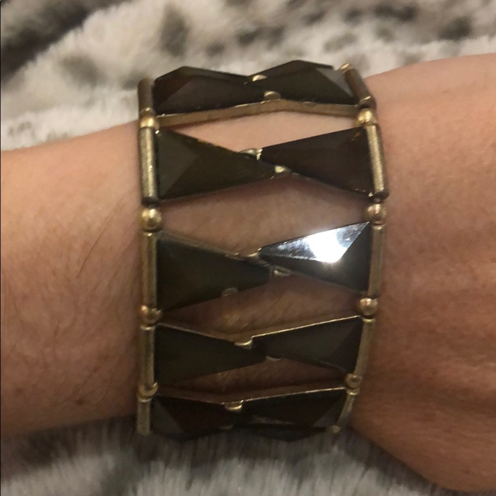 3/$20 Gold & Brown stretch bracelet